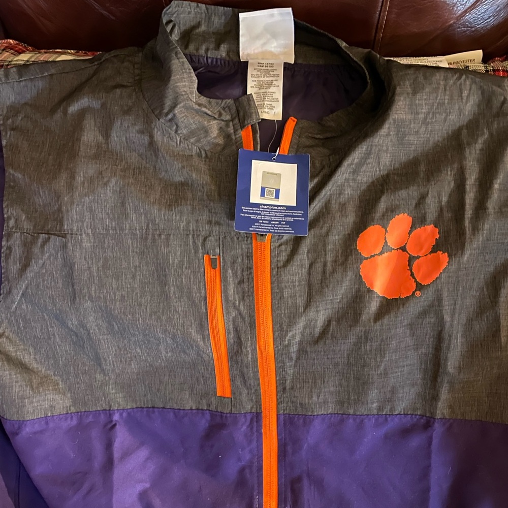 Men’s Clemson Tigers Champion Vest Size Large